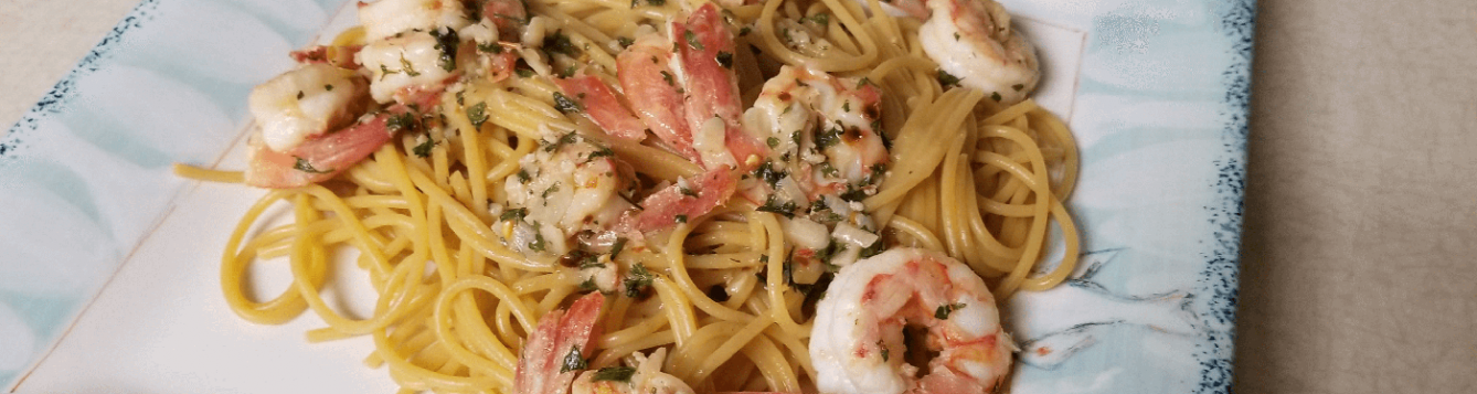 shrimp and pasta on plate
