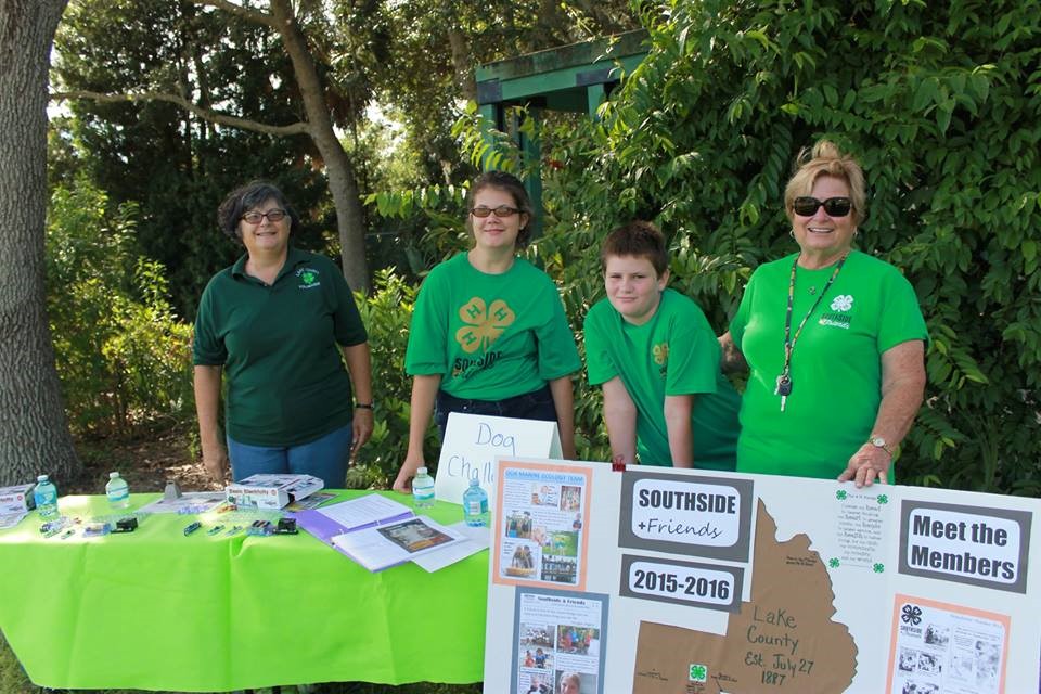 4-H leaders and volunteers at an event.