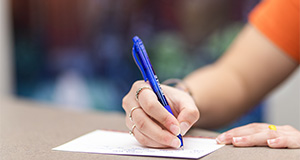 CALS students writing letters for Gator Giving Day. Photo taken 01-27-21. UF/IFAS Photo by Cristina Carrizosa.