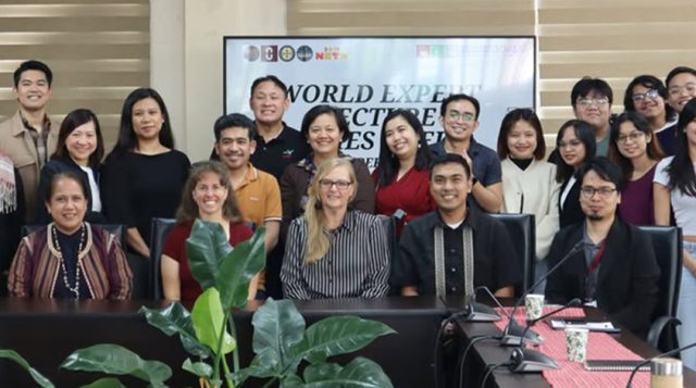 Fire-maintained savannas the mission of FFGS scientists’ participation in World Expert Lecture series