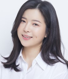 Headshot of Younghyeon Jeon.