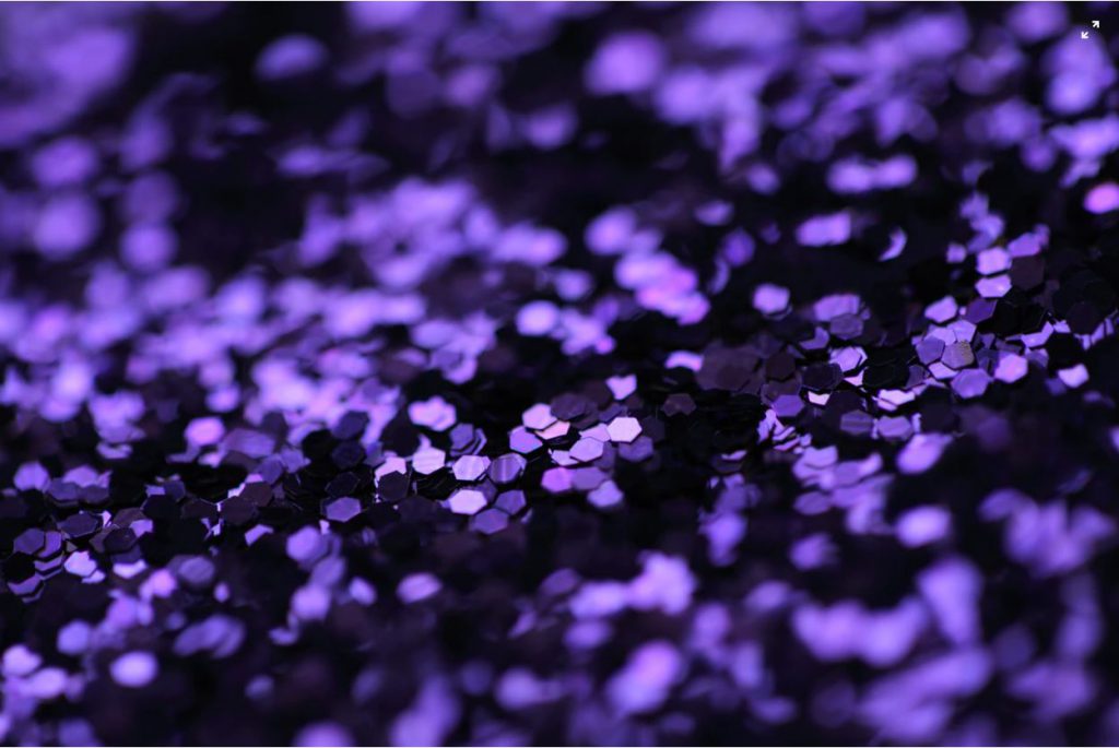 Plastic purple confetti