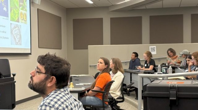 Jiawen Wen, a UF/IFAS CALS graduate student in plant pathology, presents her research on using AI to study citrus greening during the CALS AI Day on Oct. 24, 2025. Photo: UF/IFAS, Meredith Bauer-Mitchell