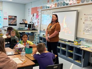A teacher in Lake Wales. Courtesy, Bridget Stice, UF/IFAS.