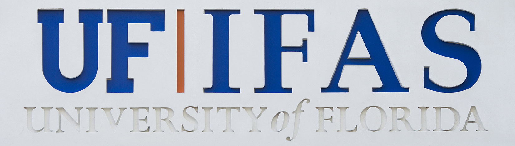 UF/IFAS facade above entryway of McCarty D.