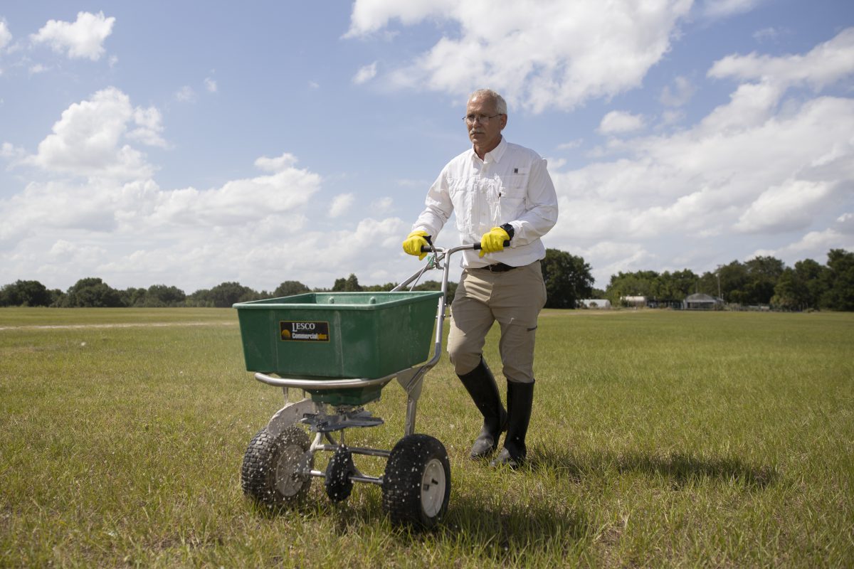 Minimizing Pesticide Impacts on the Environment - UF/IFAS Extension ...