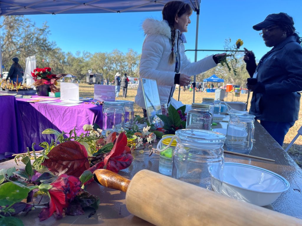 Master Gardeners support tabling and community outreach events with hands-on horticulture activities.