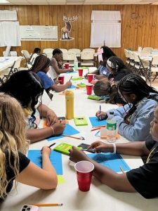 Family's working together